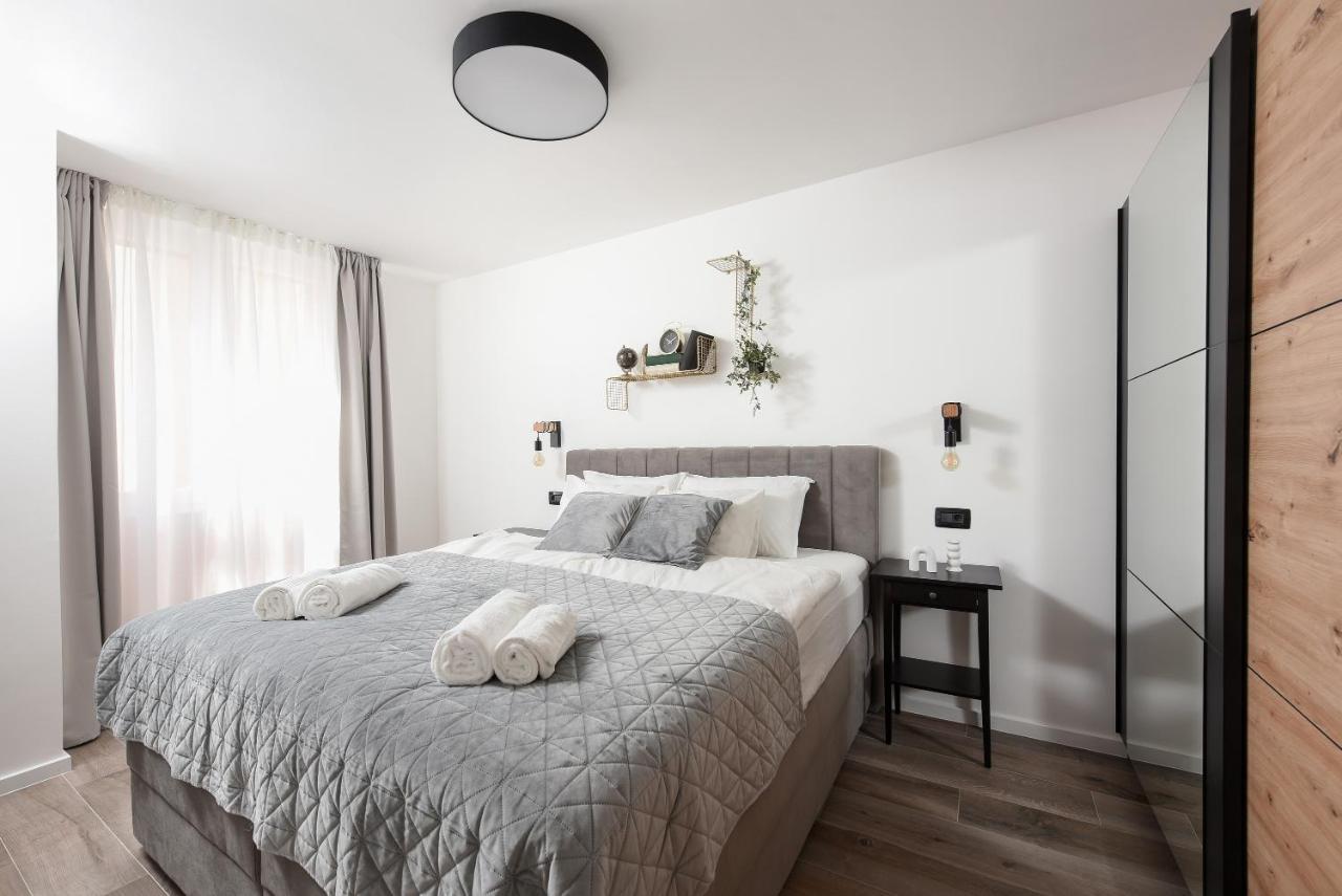 Aura Exclusive Apartment & Room Ζαντάρ Εξωτερικό φωτογραφία